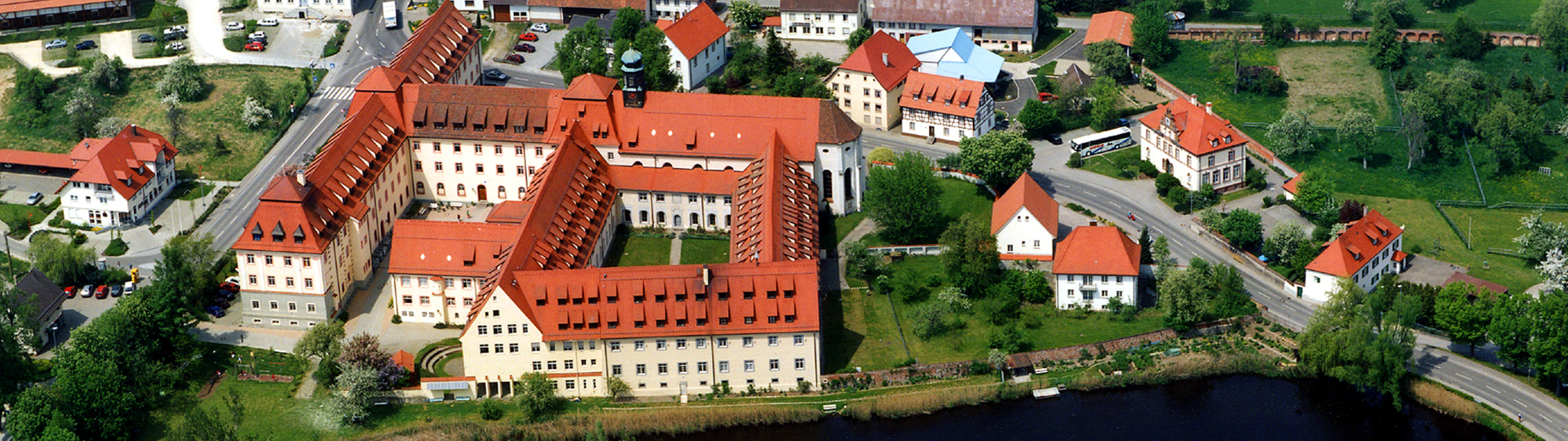 Kloster Wald aus der Vogelperspektive